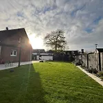 Noah\'S House - Messe And Airport