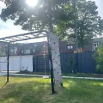 Noah\'S House - Messe And Airport