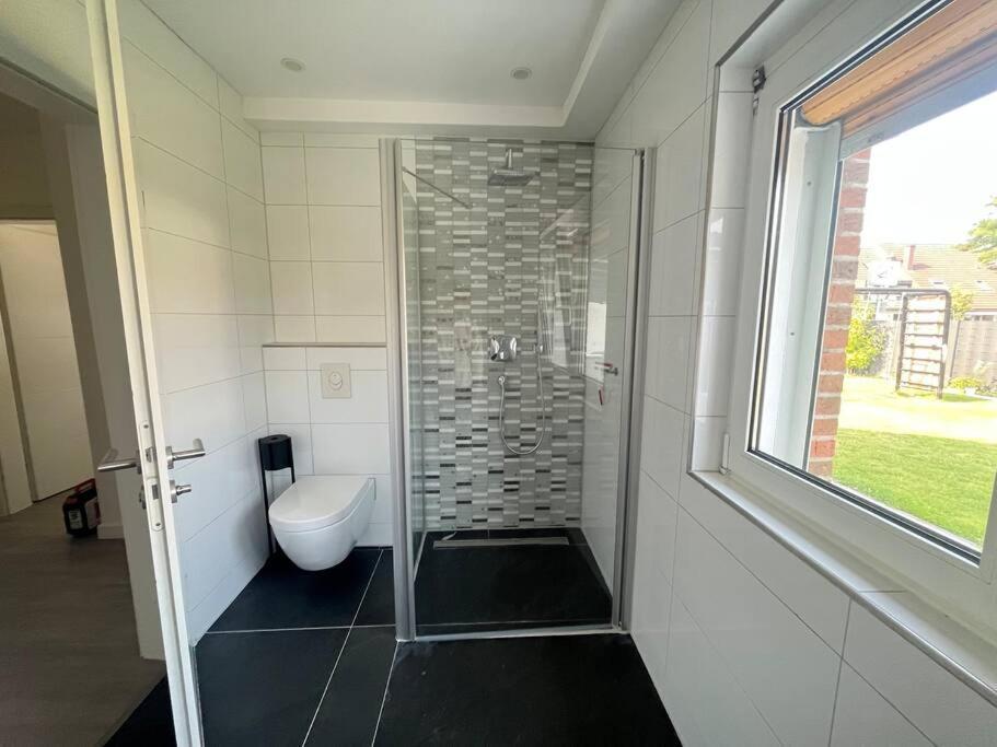 Noah's House - Messe And Airport Düsseldorf