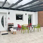 Noah\'S House - Messe And Airport